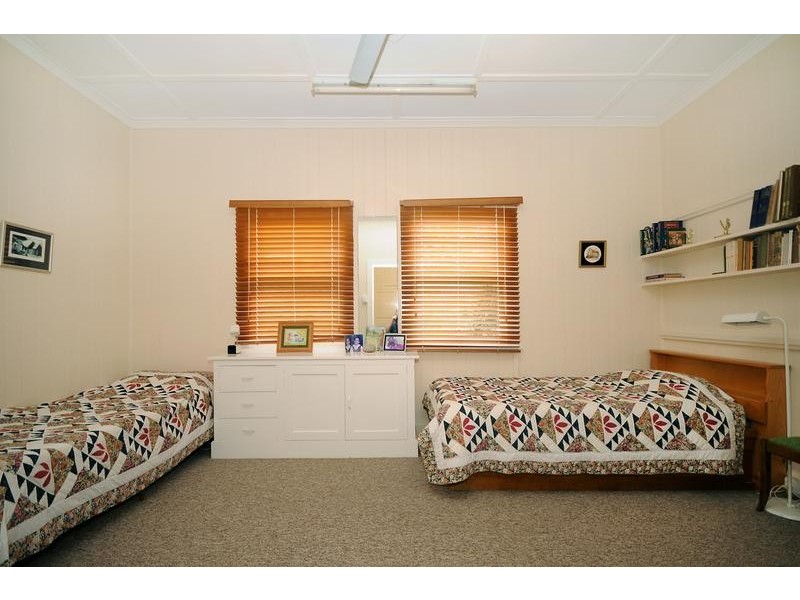 Middle Ridge QLD 4350