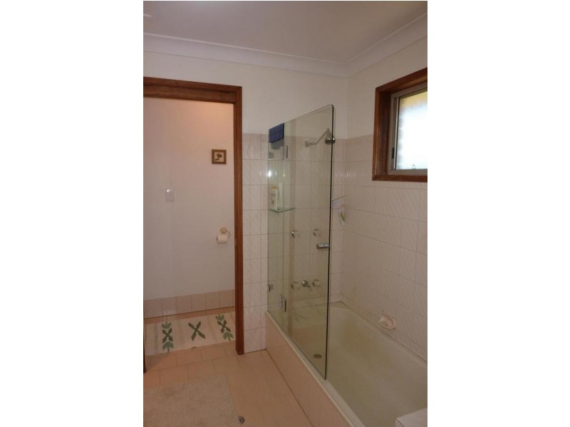 14 Nichols Road, Highfields QLD 4352