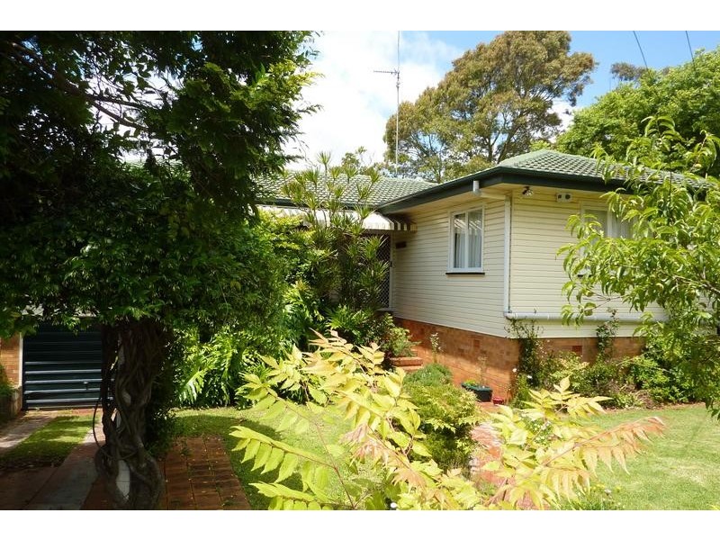 36 Hoey Street, Kearneys Spring QLD 4350