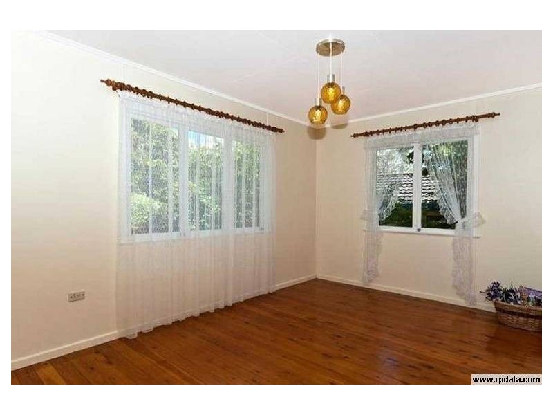 36 Hoey Street, Kearneys Spring QLD 4350