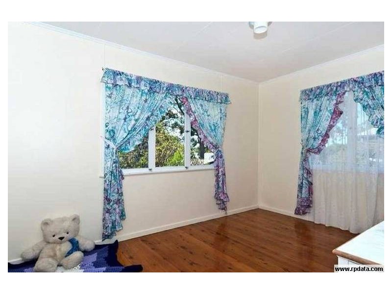 36 Hoey Street, Kearneys Spring QLD 4350