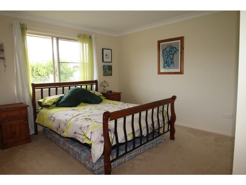 8 Andrews Court, Hodgson Vale QLD 4352