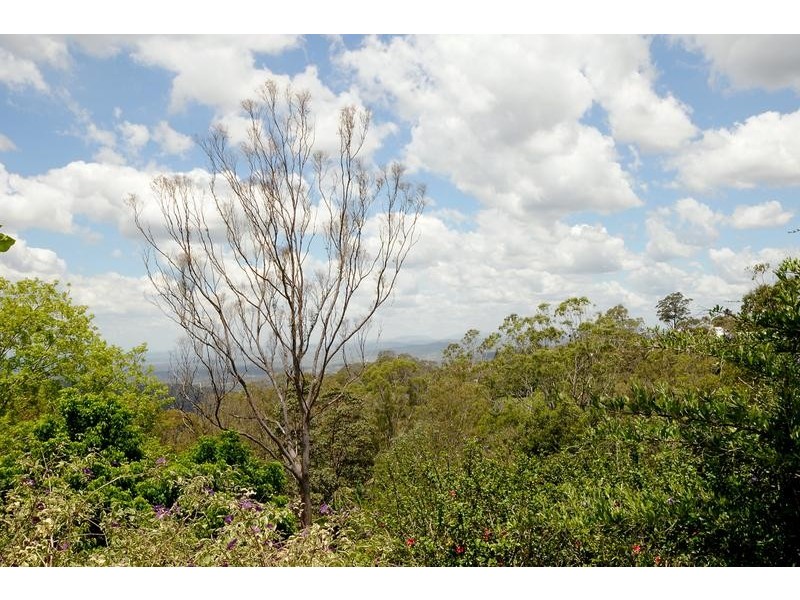 19 Murphys Creek Road, Blue Mountain Heights QLD 4350