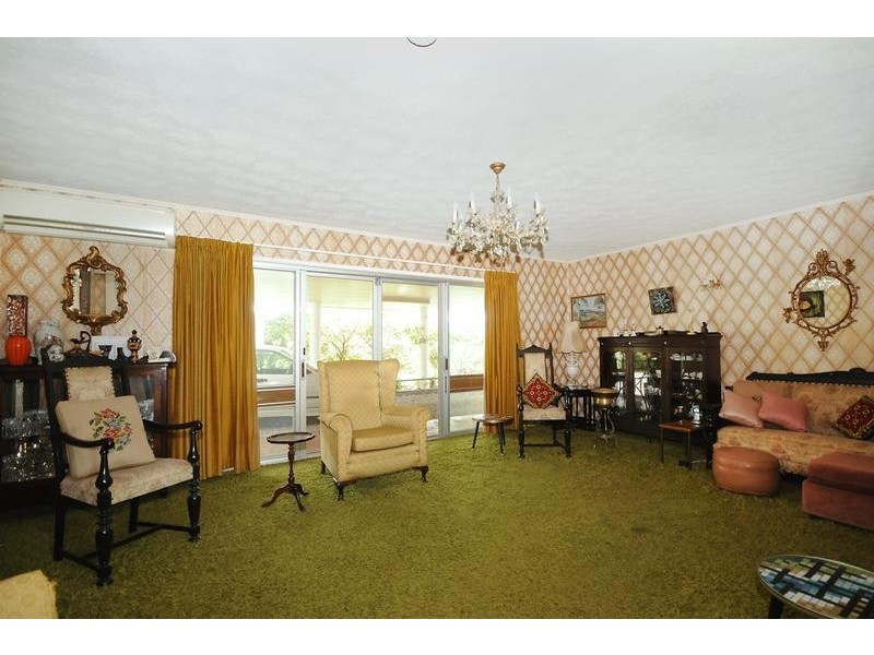 19 Murphys Creek Road, Blue Mountain Heights QLD 4350