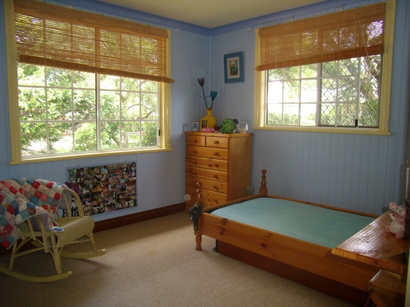 9 Doncaster Street, Newtown QLD 4350