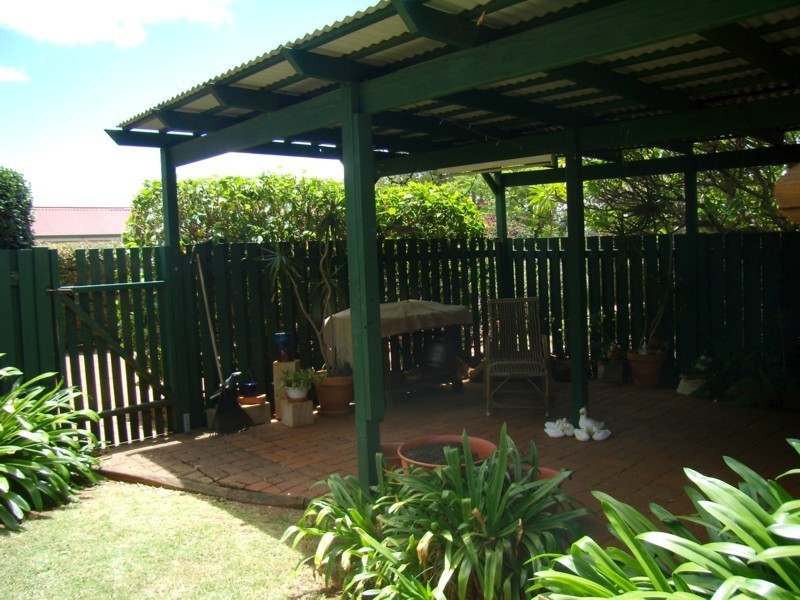 9 Doncaster Street, Newtown QLD 4350