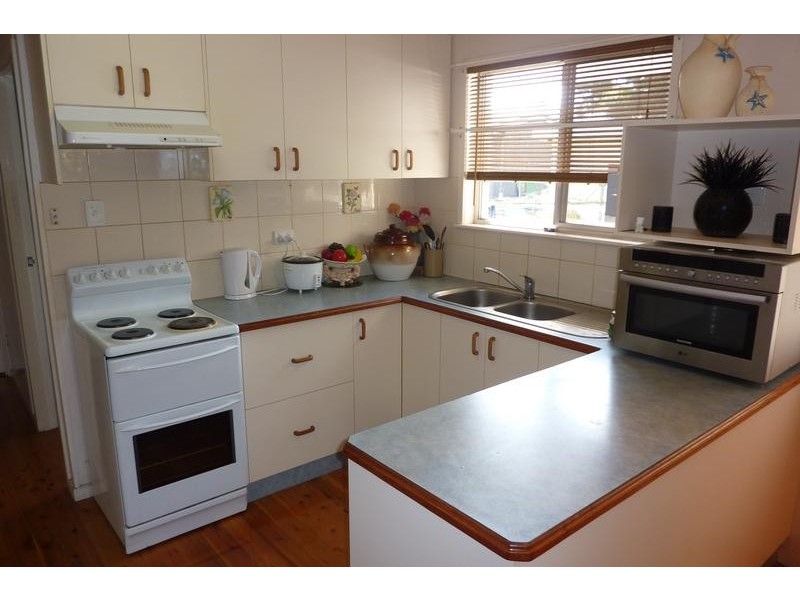 15 Quelch Street, Rockville QLD 4350