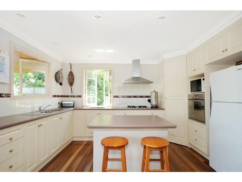 11 Leonard Street, East Toowoomba QLD 4350