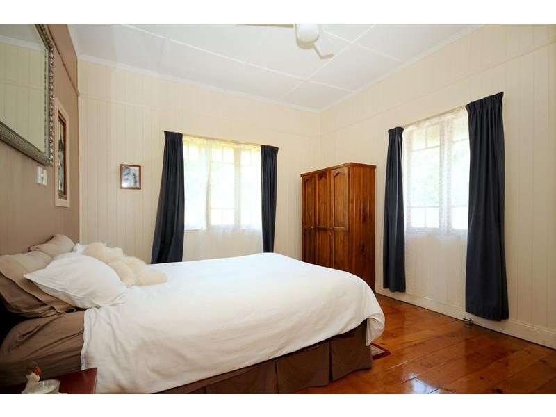 11 Leonard Street, East Toowoomba QLD 4350
