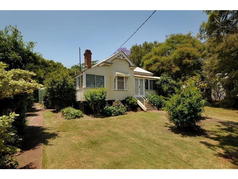 2 Hickey Street, East Toowoomba QLD 4350