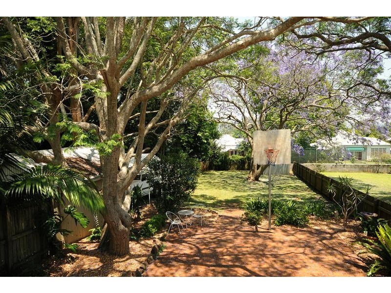 15 Hickey Street, East Toowoomba QLD 4350