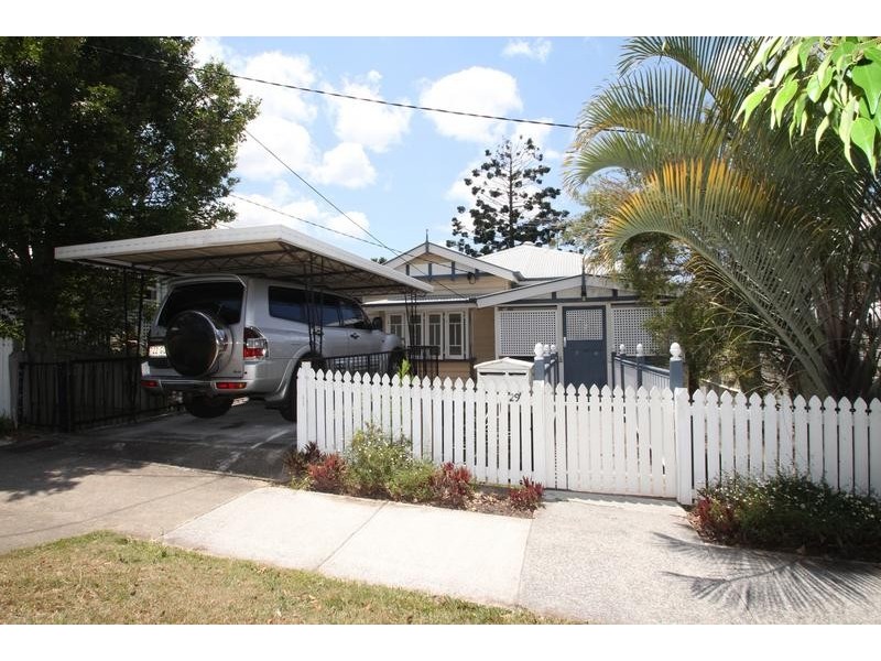 29 Tenth Avenue, Windsor QLD 4030