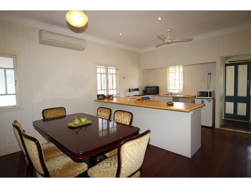 29 Tenth Avenue, Windsor QLD 4030