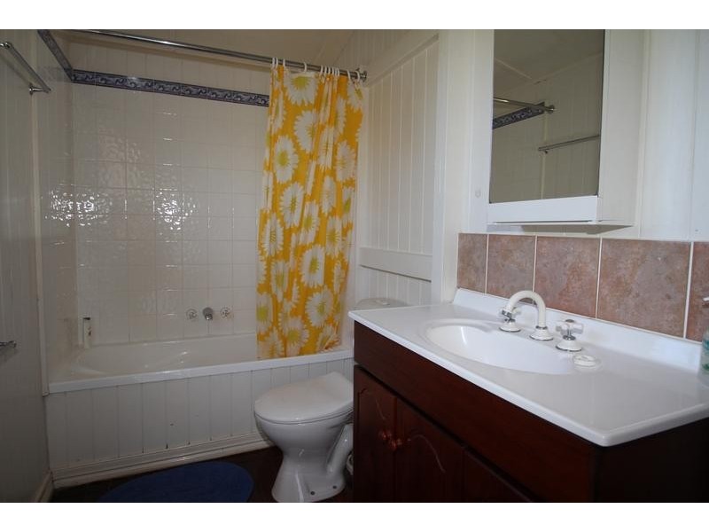29 Tenth Avenue, Windsor QLD 4030