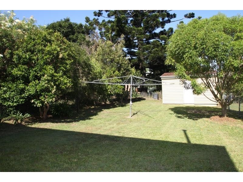 29 Tenth Avenue, Windsor QLD 4030