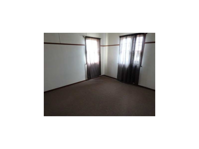 4 Blackwood Street, Harristown QLD 4350