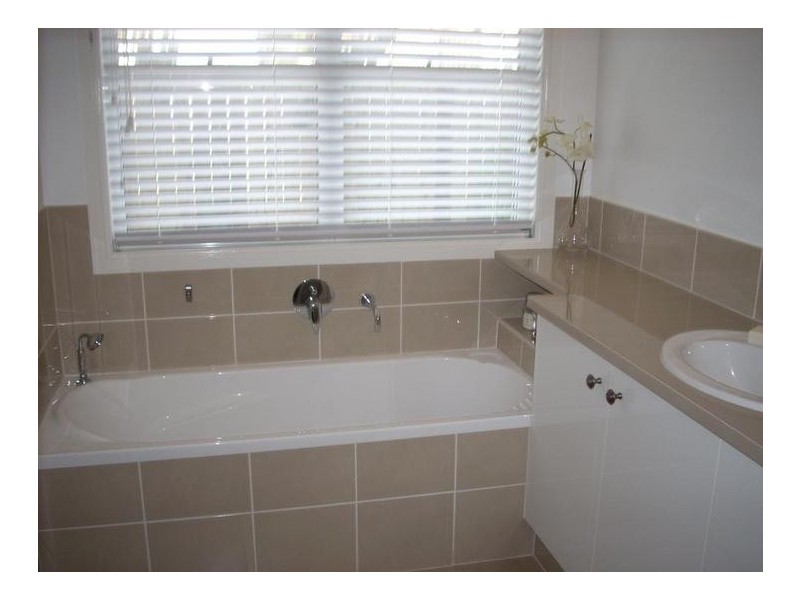 12 Edward Street, North Toowoomba QLD 4350