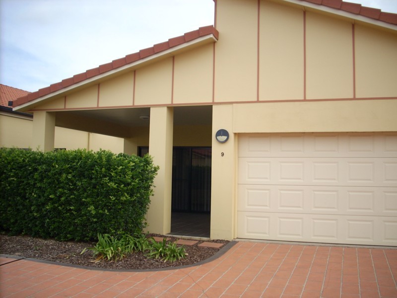 6/224 Herries Street, Newtown QLD 4350