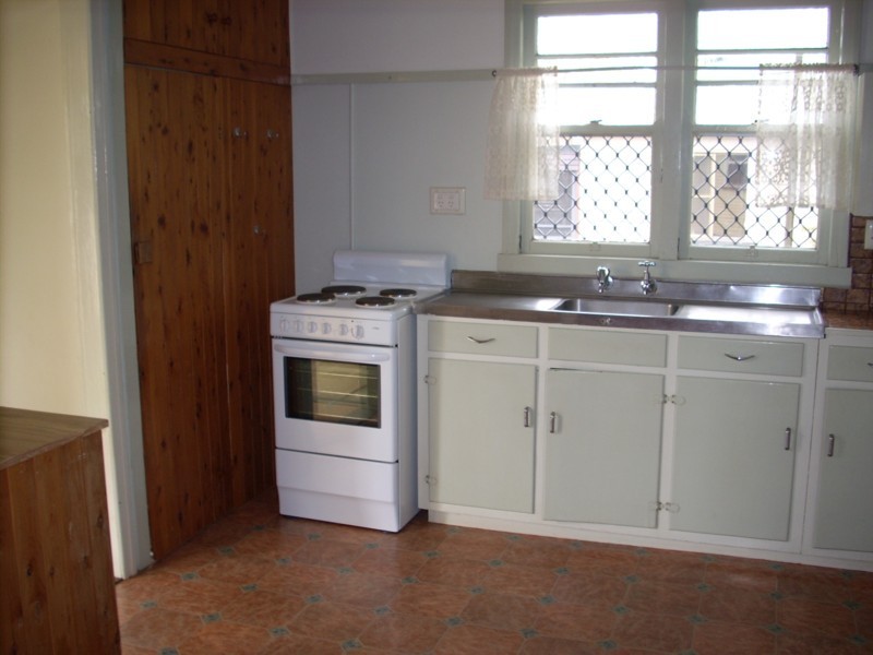 5 Farquharson Street, Harristown QLD 4350