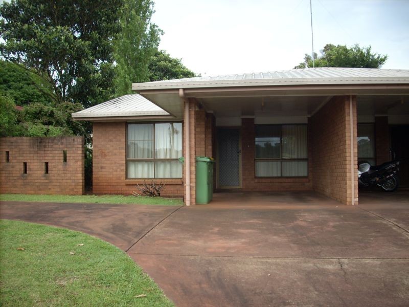 1/11 Agnes Street, Centenary Heights QLD 4350
