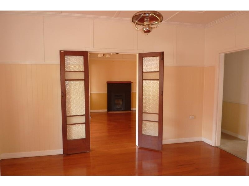 271 West Street, Harristown QLD 4350