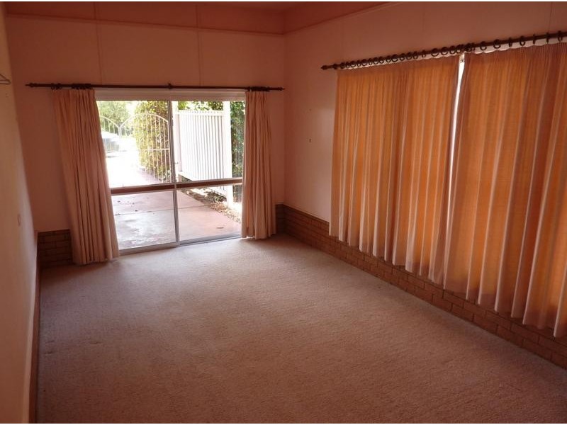 22 Chilla Street, Harristown QLD 4350