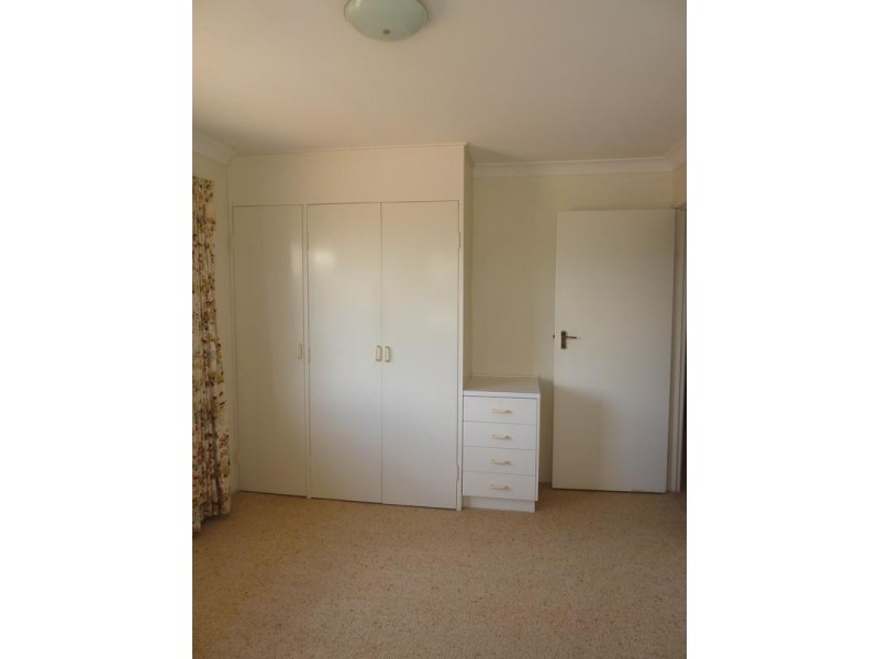 22 Chilla Street, Harristown QLD 4350