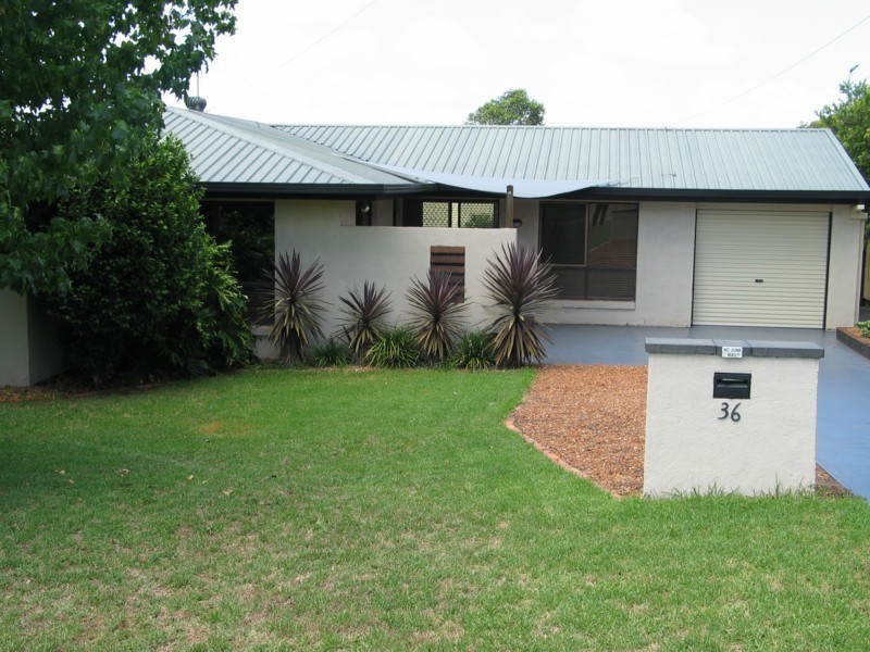 36 Agnes Street, Centenary Heights QLD 4350