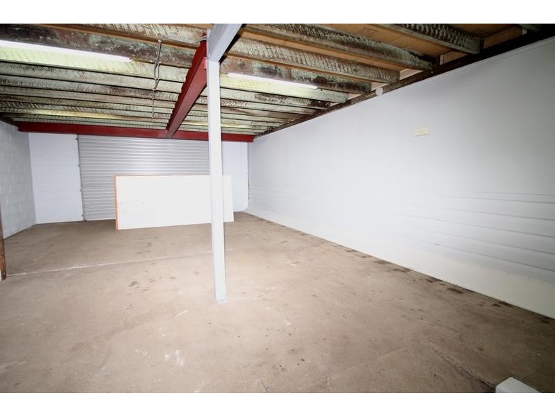 6 Robertson Street, South Toowoomba QLD 4350