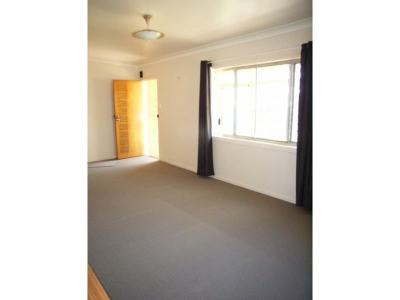 4 Frederick Street, East Toowoomba QLD 4350