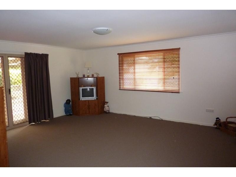 19 Tynedale Avenue, Newtown QLD 4350