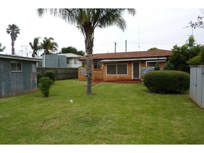 19 Tynedale Avenue, Newtown QLD 4350