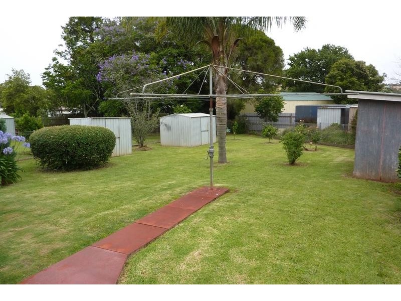 19 Tynedale Avenue, Newtown QLD 4350