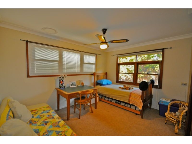 6 Burraway Court, Middle Ridge QLD 4350