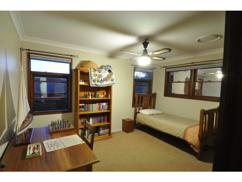 6 Burraway Court, Middle Ridge QLD 4350