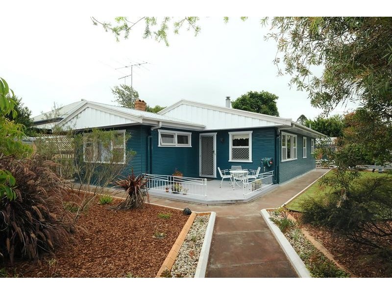 45 Bridge Street, Mount Lofty QLD 4350