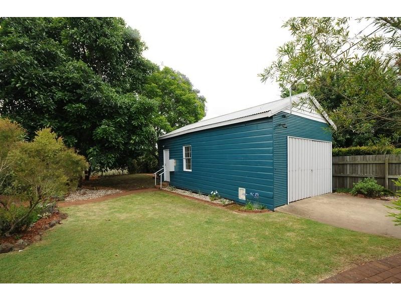 45 Bridge Street, Mount Lofty QLD 4350