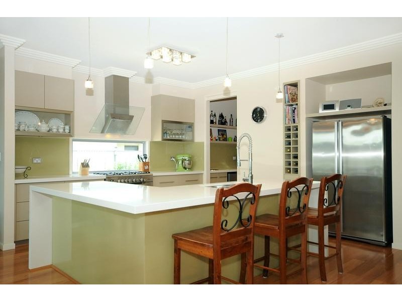 61 Wood Drive, Middle Ridge QLD 4350