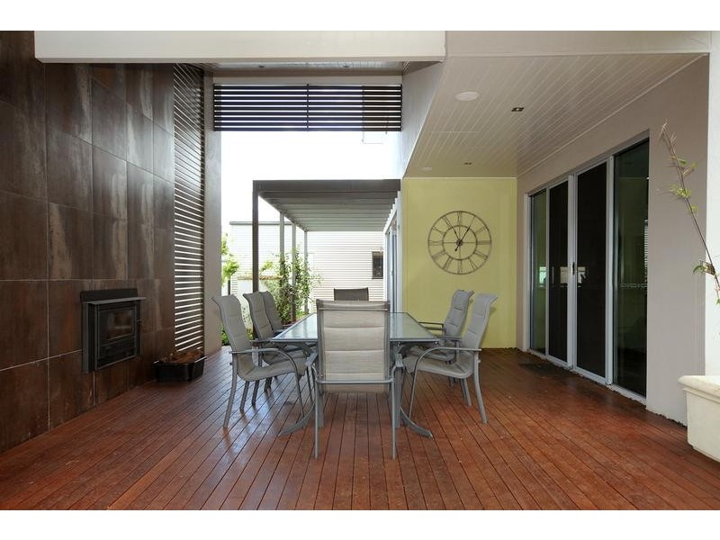 61 Wood Drive, Middle Ridge QLD 4350