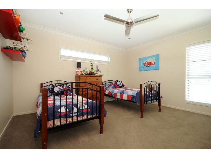 61 Wood Drive, Middle Ridge QLD 4350