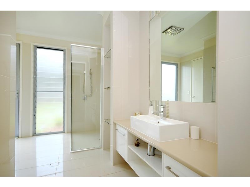 61 Wood Drive, Middle Ridge QLD 4350