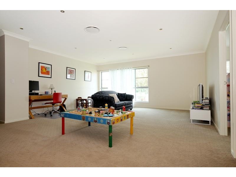 61 Wood Drive, Middle Ridge QLD 4350