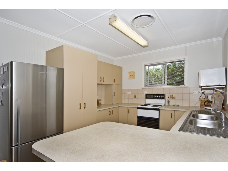 26 McNamara Street, Centenary Heights QLD 4350