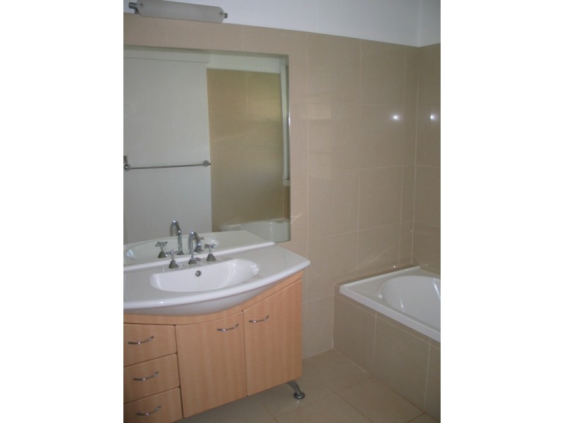 2 Carlton Street, North Toowoomba QLD 4350