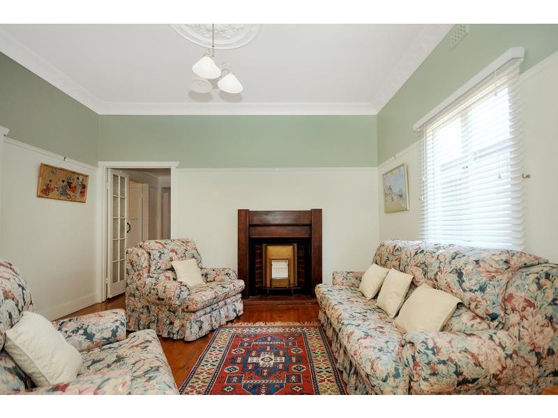 15 Hickey Street, East Toowoomba QLD 4350