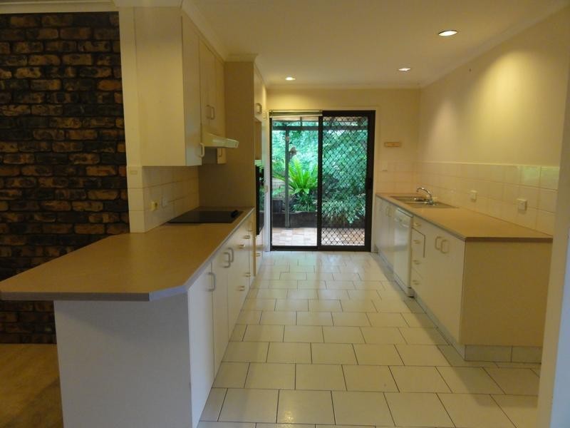 10 Gascony Street, Harristown QLD 4350