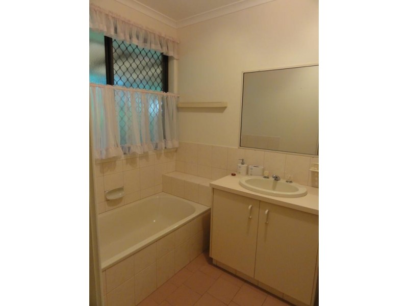 10 Gascony Street, Harristown QLD 4350