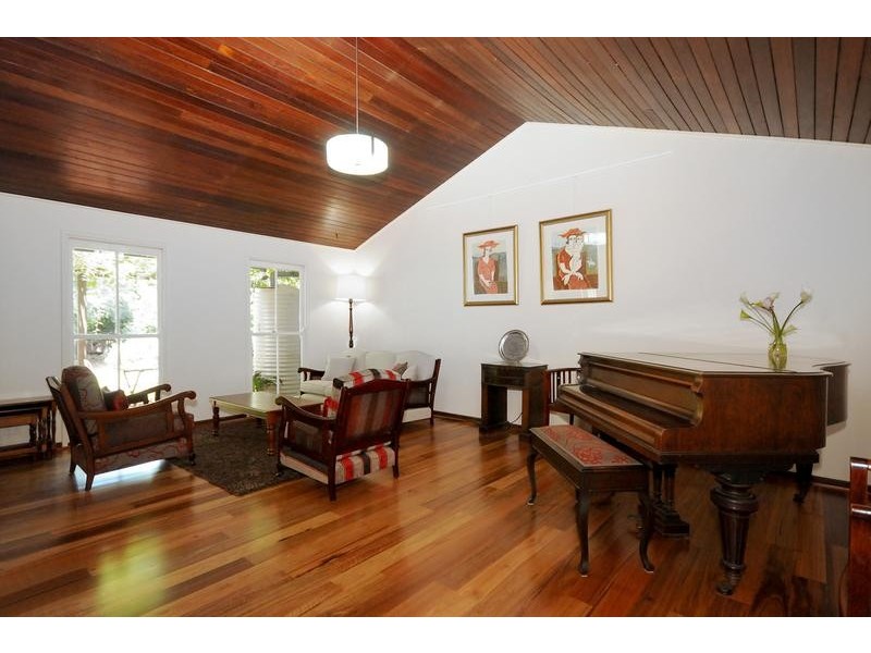 98 Ramsay Street, Centenary Heights QLD 4350