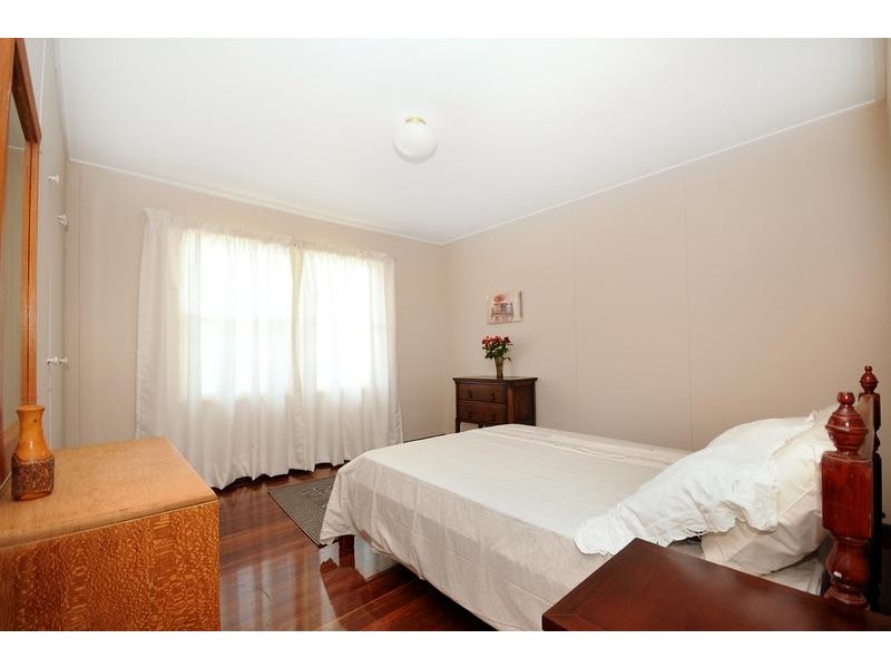 98 Ramsay Street, Centenary Heights QLD 4350