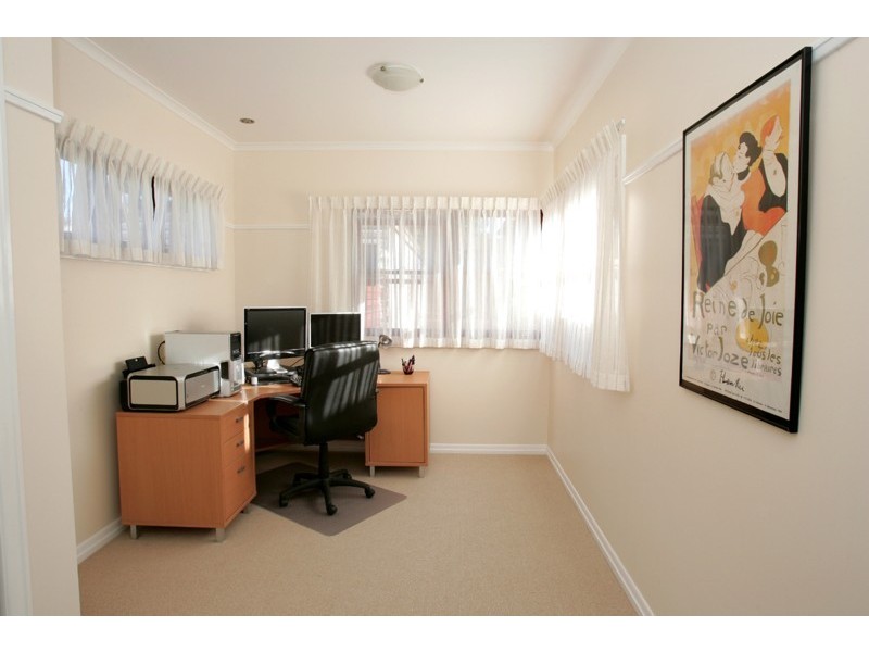 15 Johnson Street, East Toowoomba QLD 4350